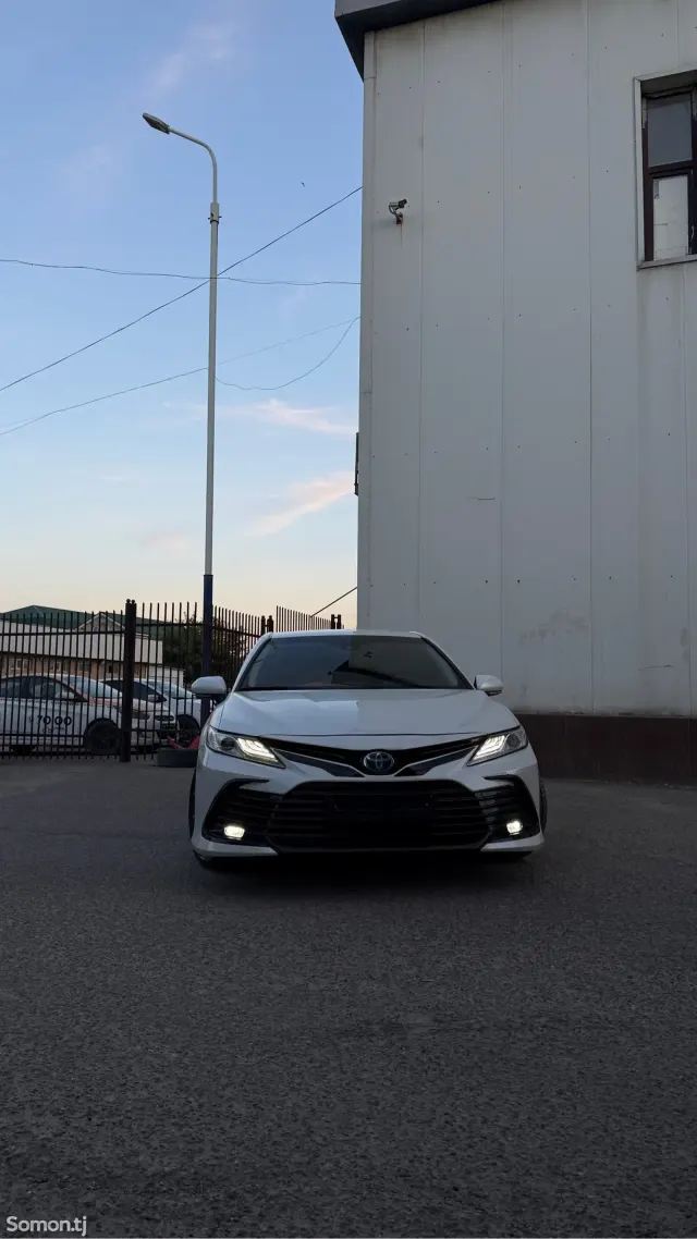 Toyota Camry 2018 · 2.5 AT