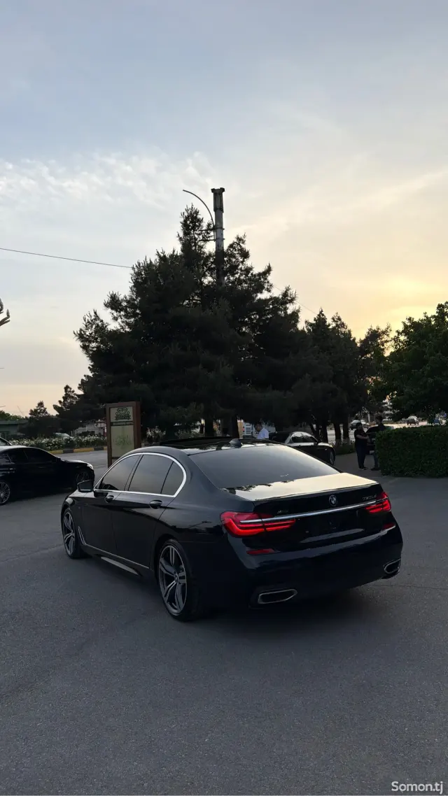 BMW 7 series 2017 · 3.0 AT