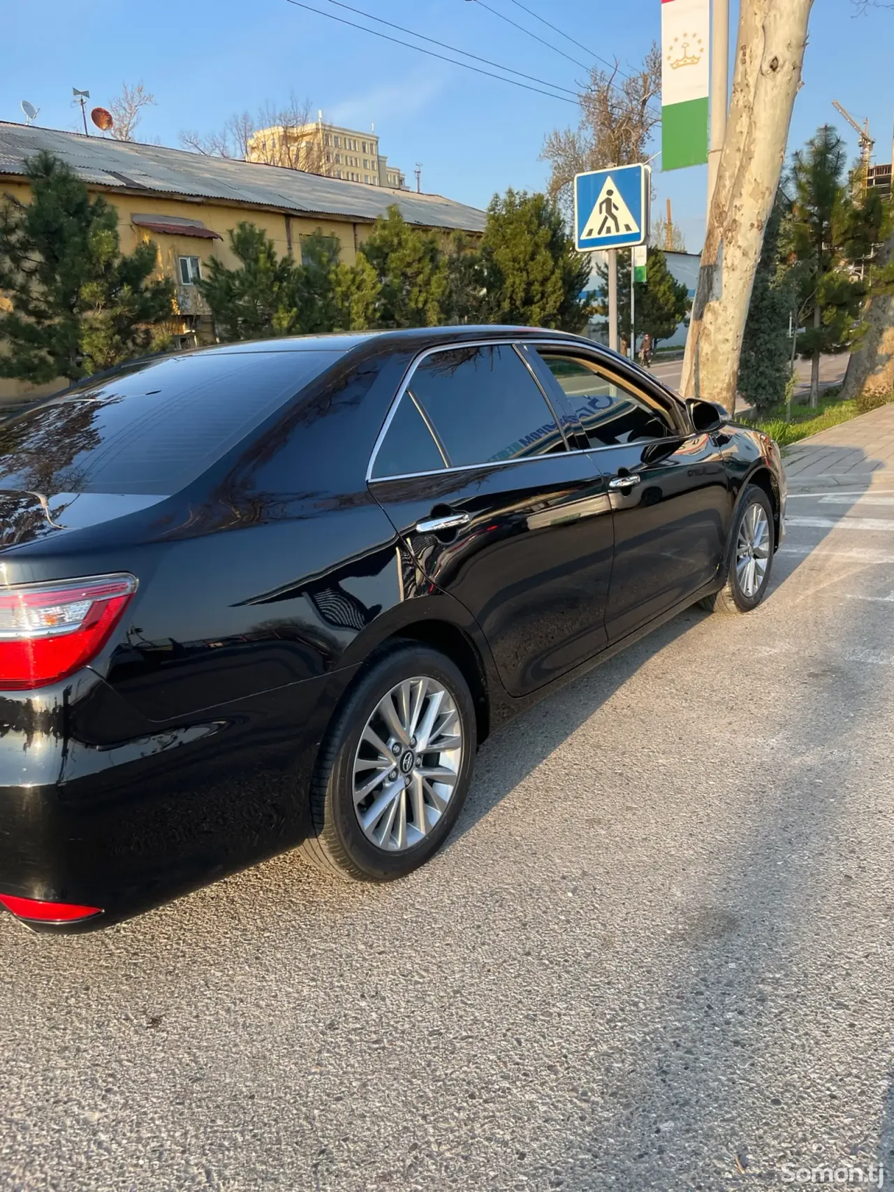 Toyota Camry 2015 · 2.5 AT