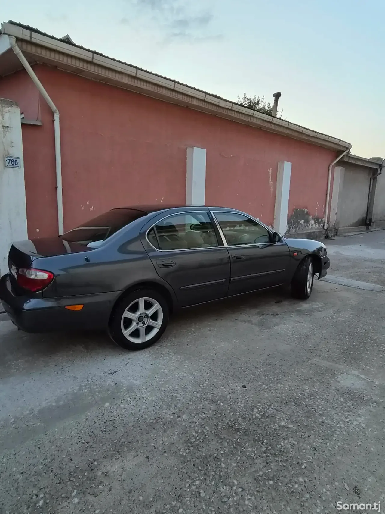 Nissan Maxima 2004 · 3.0 MT