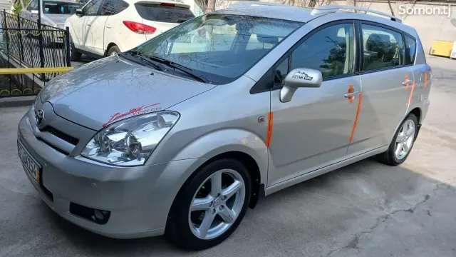 Toyota Corolla Verso 2006 · 1.8 MT