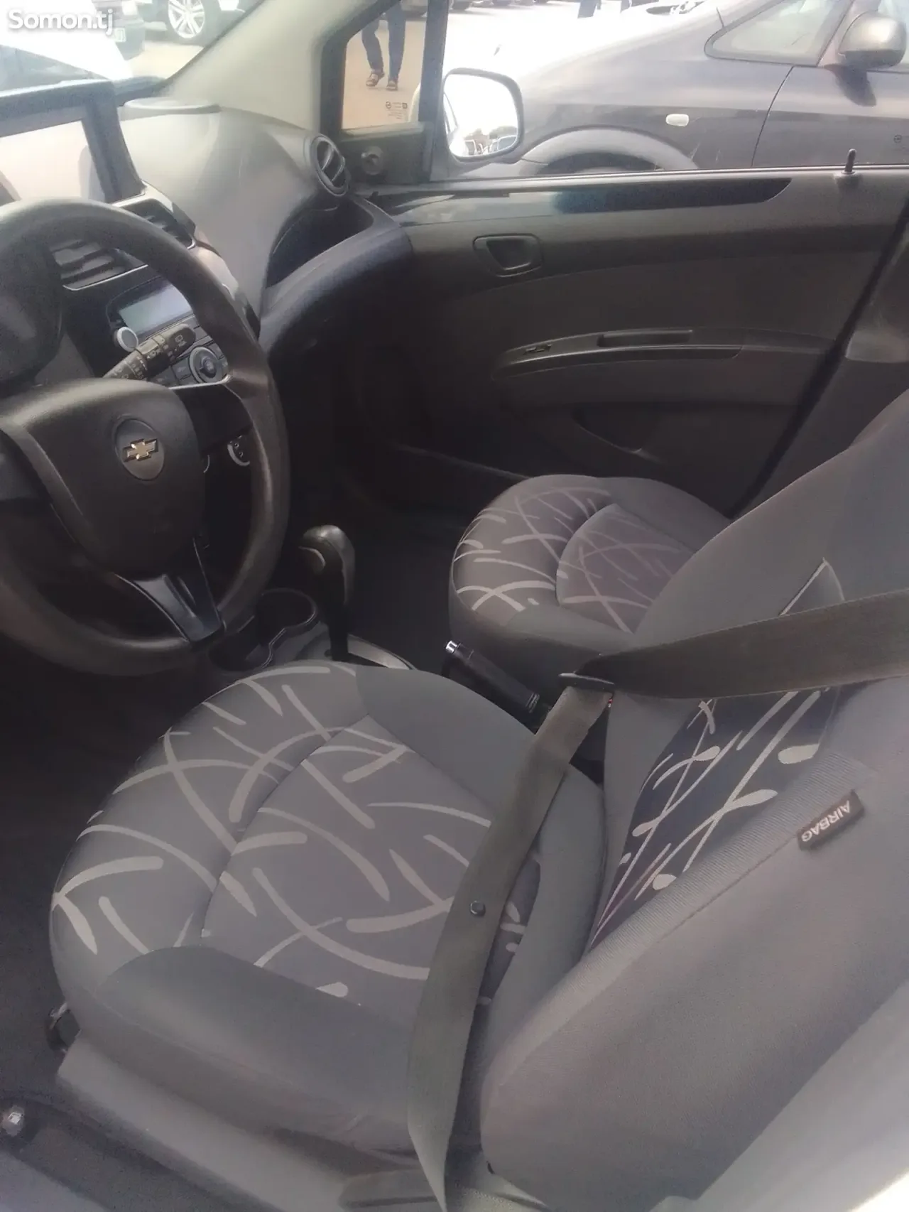 Chevrolet Spark 2015 · 1.1 AT