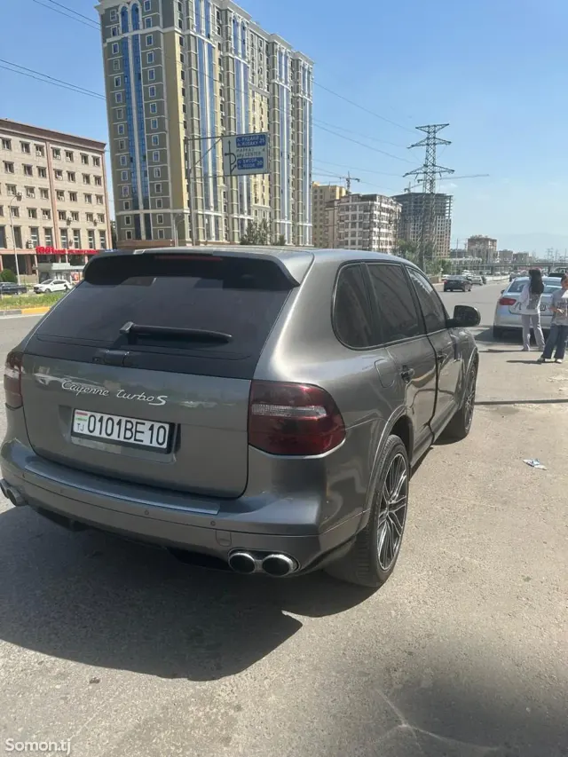Porsche Cayenne 2010 · 4.8 AT