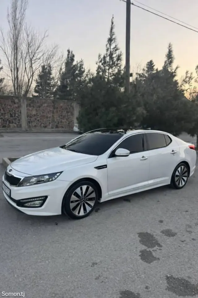Kia K5 2011 · 2.0 AT