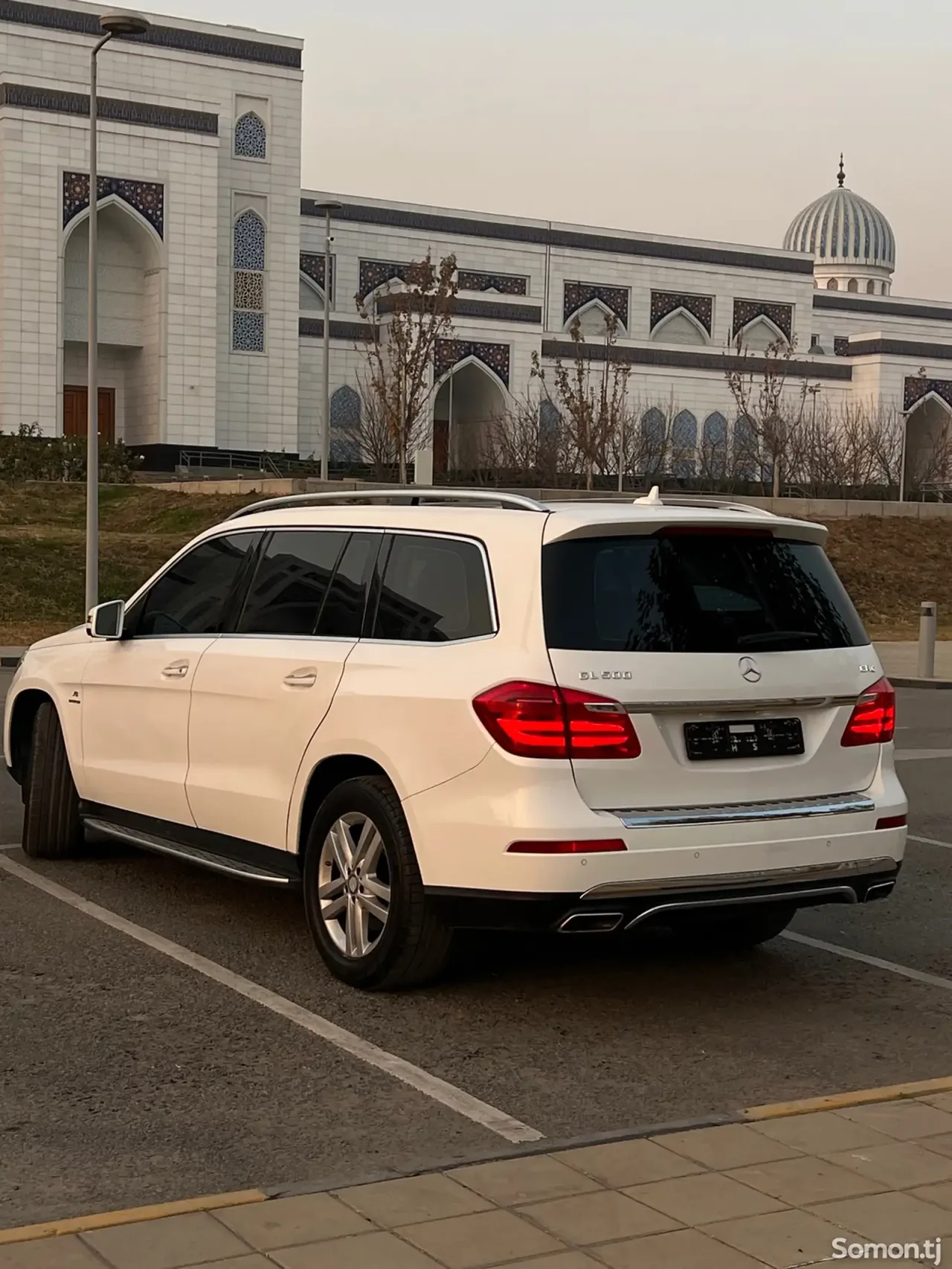 Mercedes-Benz GL class 2014 · 4.7 AT