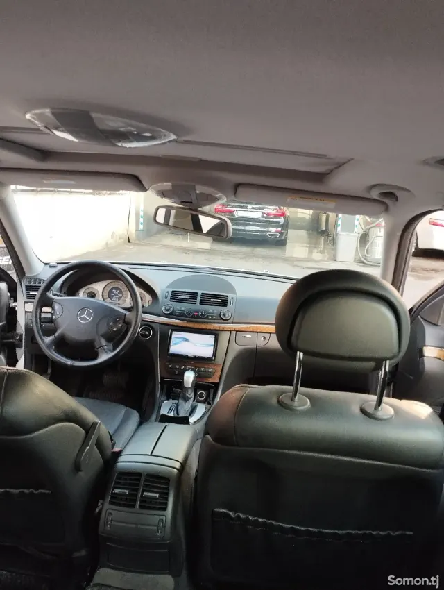 Mercedes-Benz E class 2005 · 3.5 AT