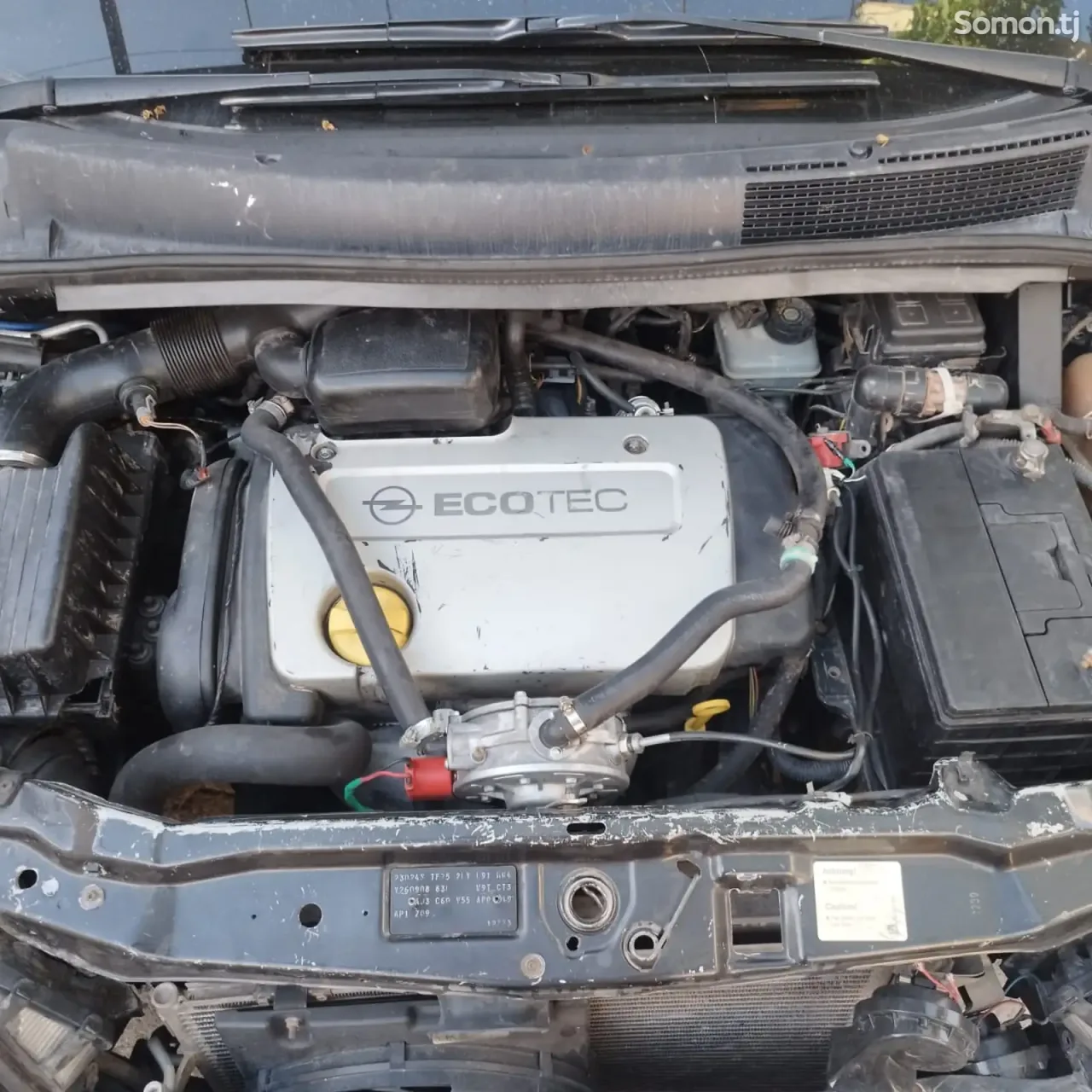Opel Zafira 2000 · 1.6 MT