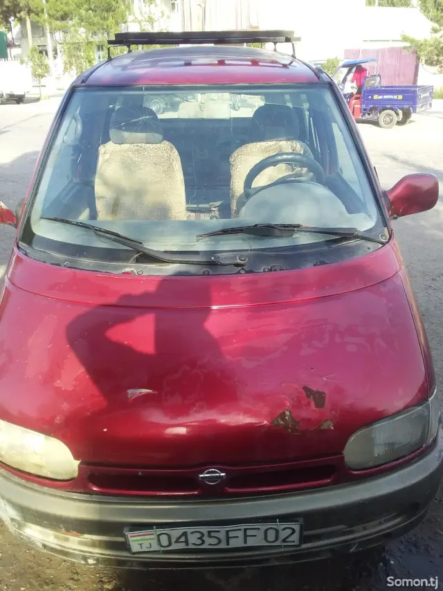 Nissan Serena 1998 · 1.6 MT
