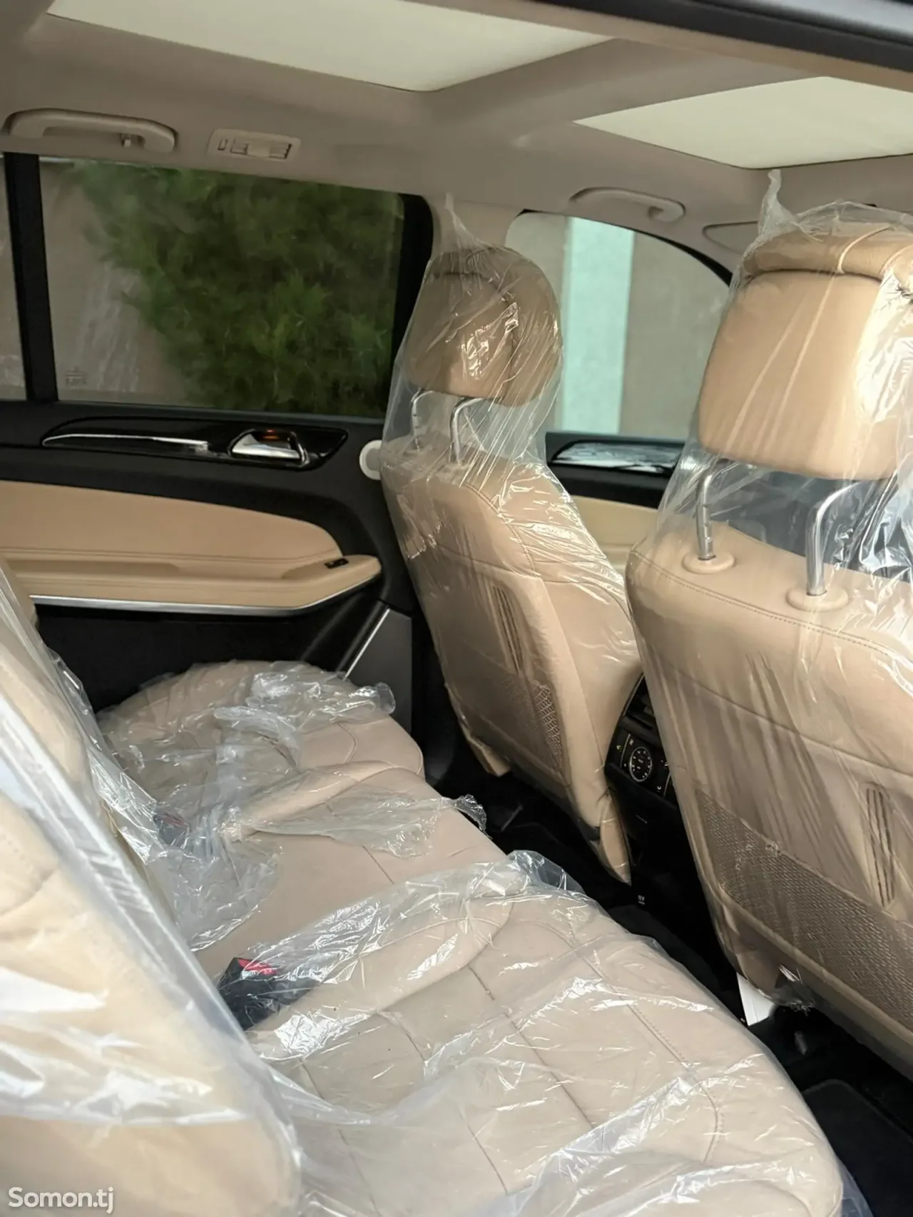 Mercedes-Benz GLS 2018 · 5.5 AT