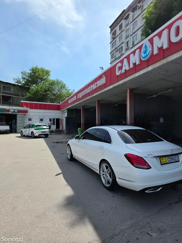 Mercedes-Benz C class 2015 · 2.2 AT