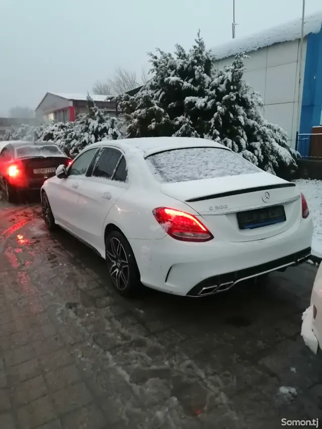 Mercedes-Benz C class 2018 · 2.0 AT