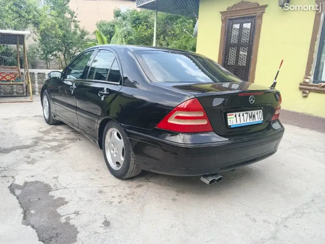 Mercedes-Benz C class 2001 · 2.0 MT