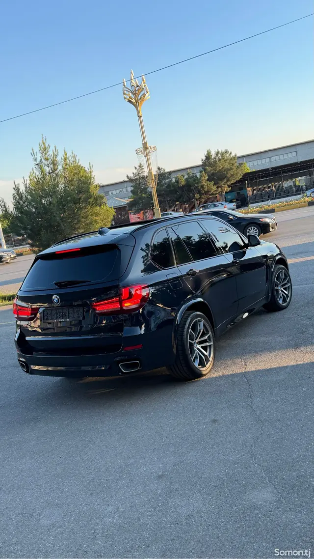 BMW X5 2016 · 3.0 AT