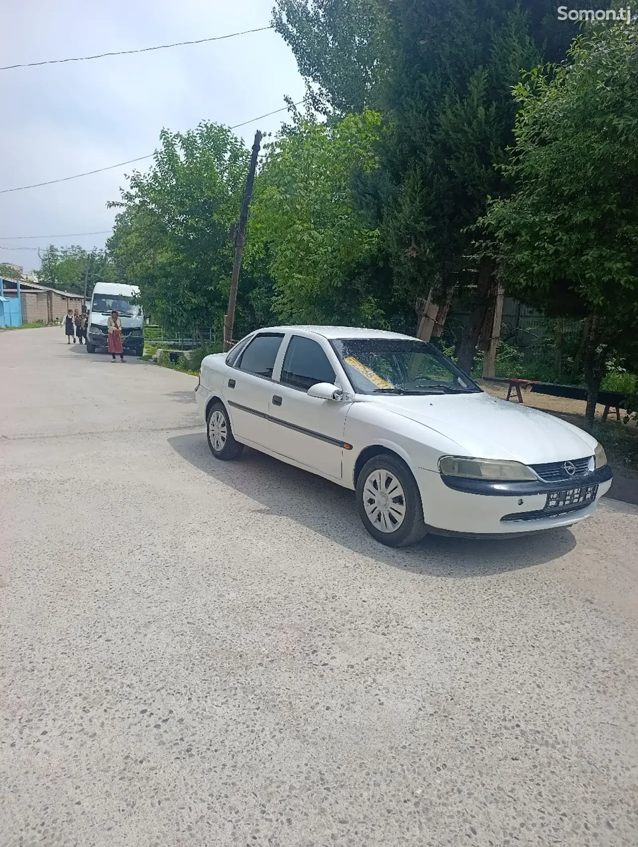 Opel Vectra B 1996 · 1.6 MT