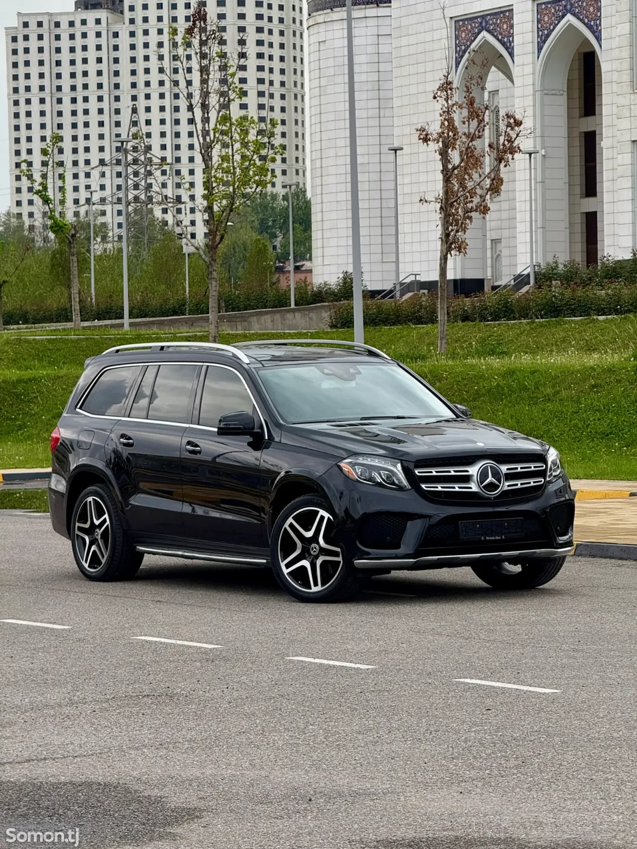 Mercedes-Benz GLS 2016 · 3.5 AT