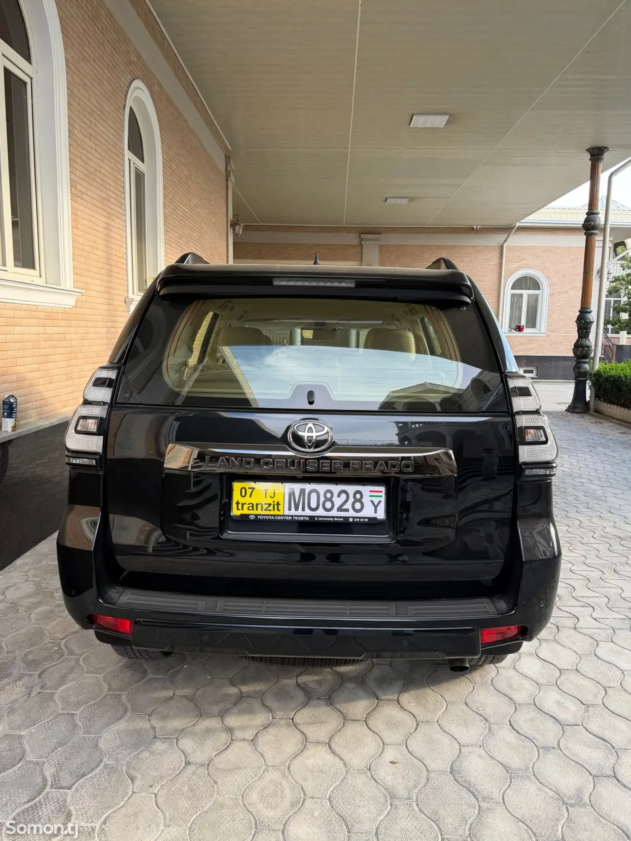 Toyota Land Cruiser Prado 2022 · 4.0 AT
