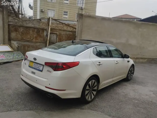 Kia K5 2010 · 2.0 AT