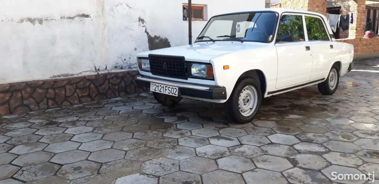 Lada (ВАЗ) 2107 2007 · 1.7 MT
