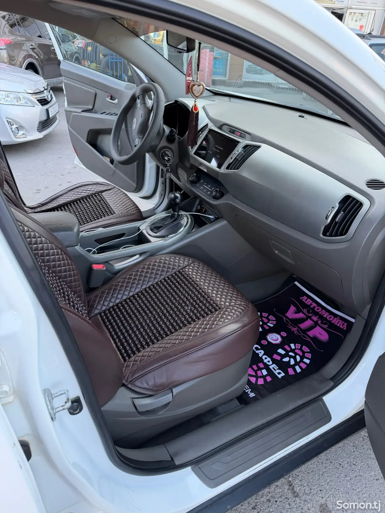 Kia Sportage 2012 · 2.0 AT