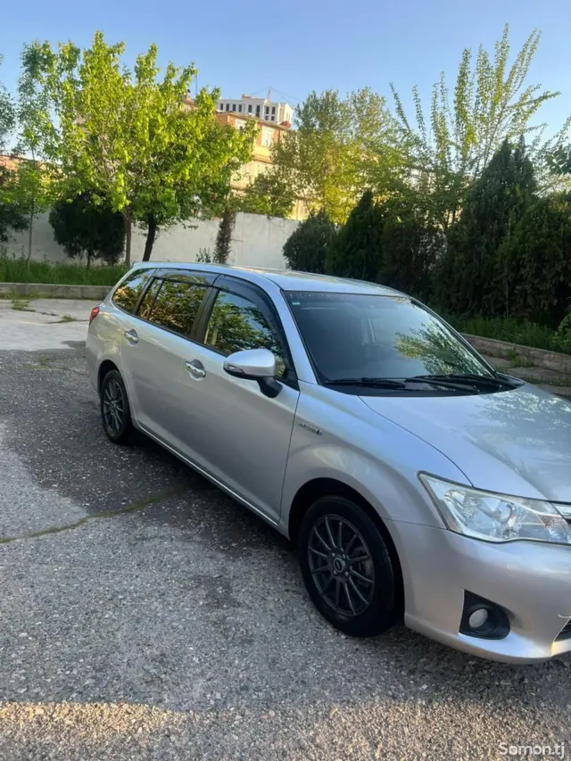Toyota Fielder 2014 · 1.5 AT