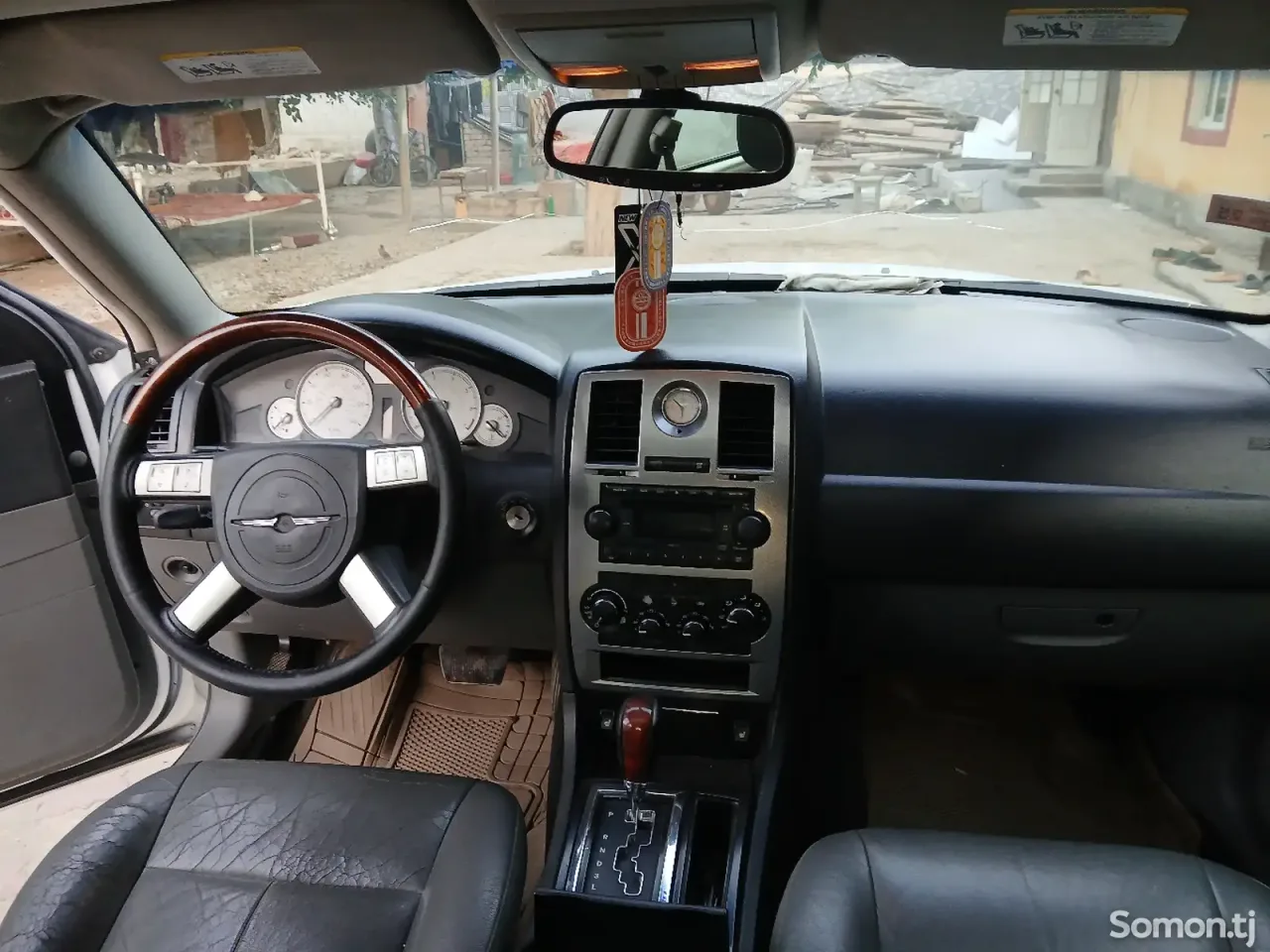 Chrysler 300C 2005 · 3.5 AT