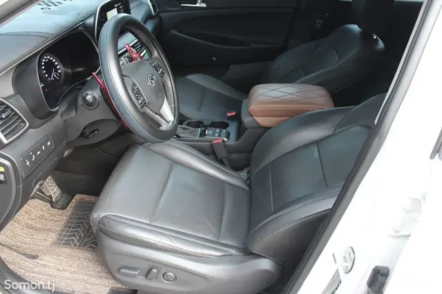 Hyundai Tucson 2019 · 1.6 AT