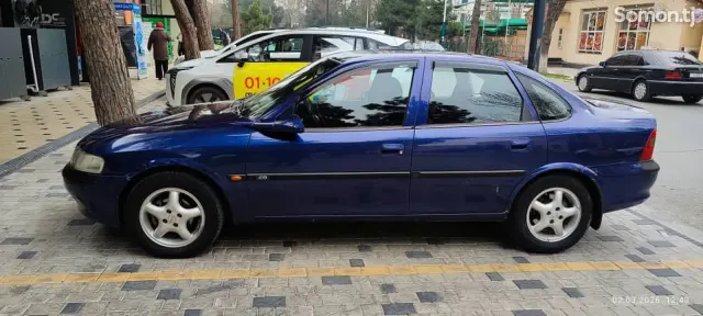 Opel Vectra B 1997 · 1.6 MT