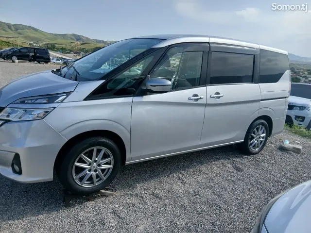 Nissan Stanza 2017 · 2.0 AT