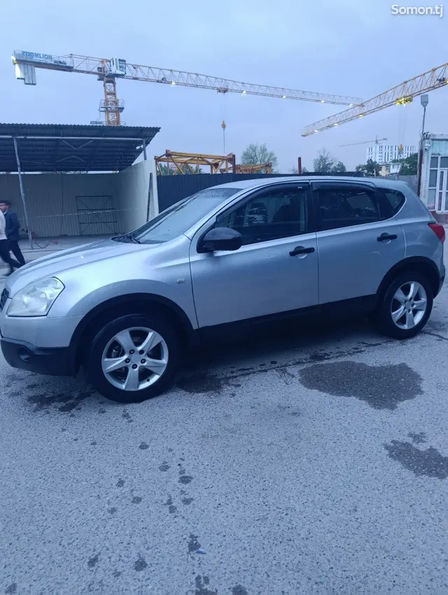 Nissan Qashqai 2008 · 2.0 AT