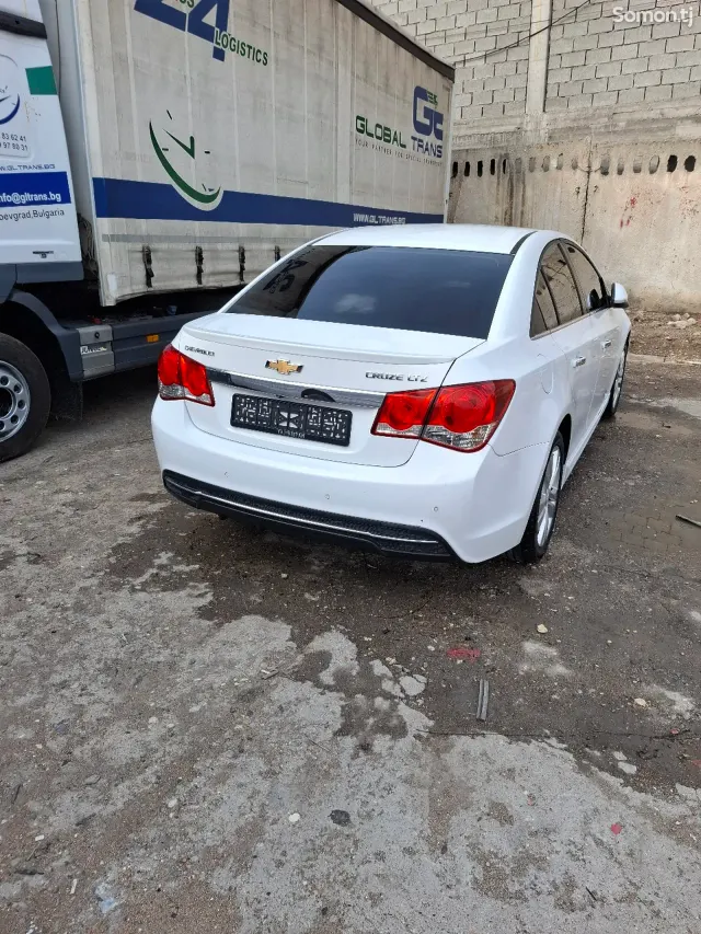 Chevrolet Cruze 2013 · 1.8 AT