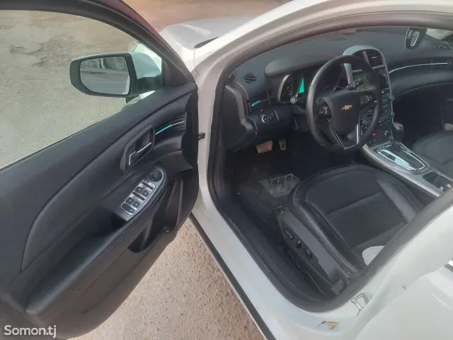 Chevrolet Malibu 2015 · 2.0 AT