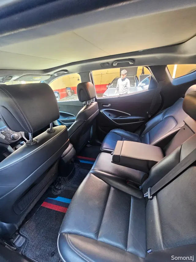 Hyundai Santa Fe 2015 · 2.4 AT