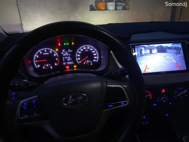 Hyundai Solaris 2019 · 1.6 AT