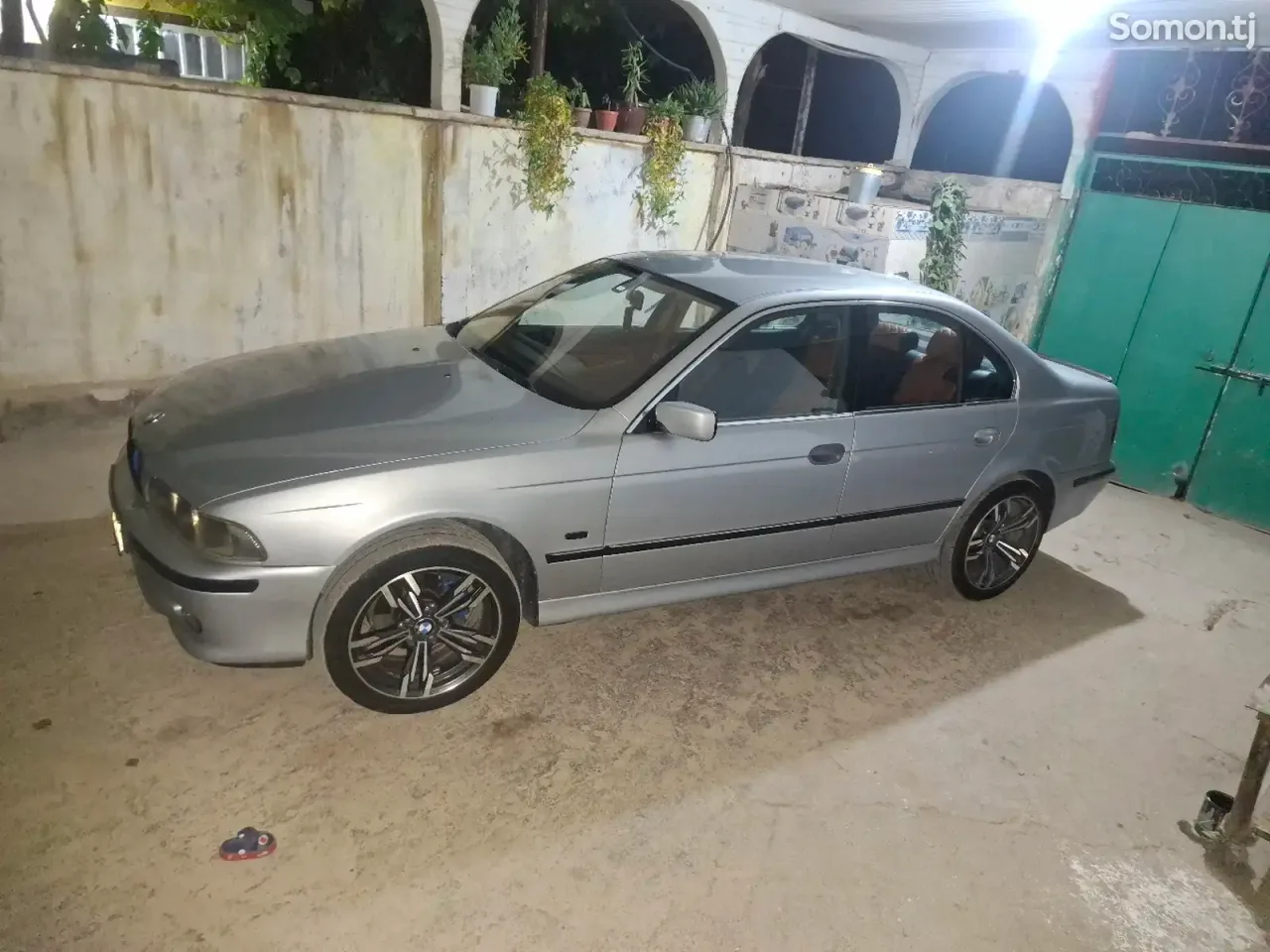 BMW 5 series 1996 · 2.5 MT