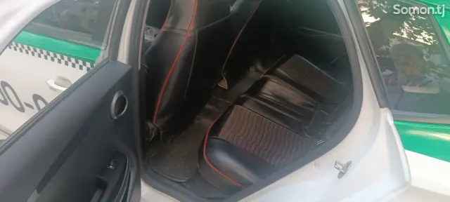 BYD E2 2023 · AT