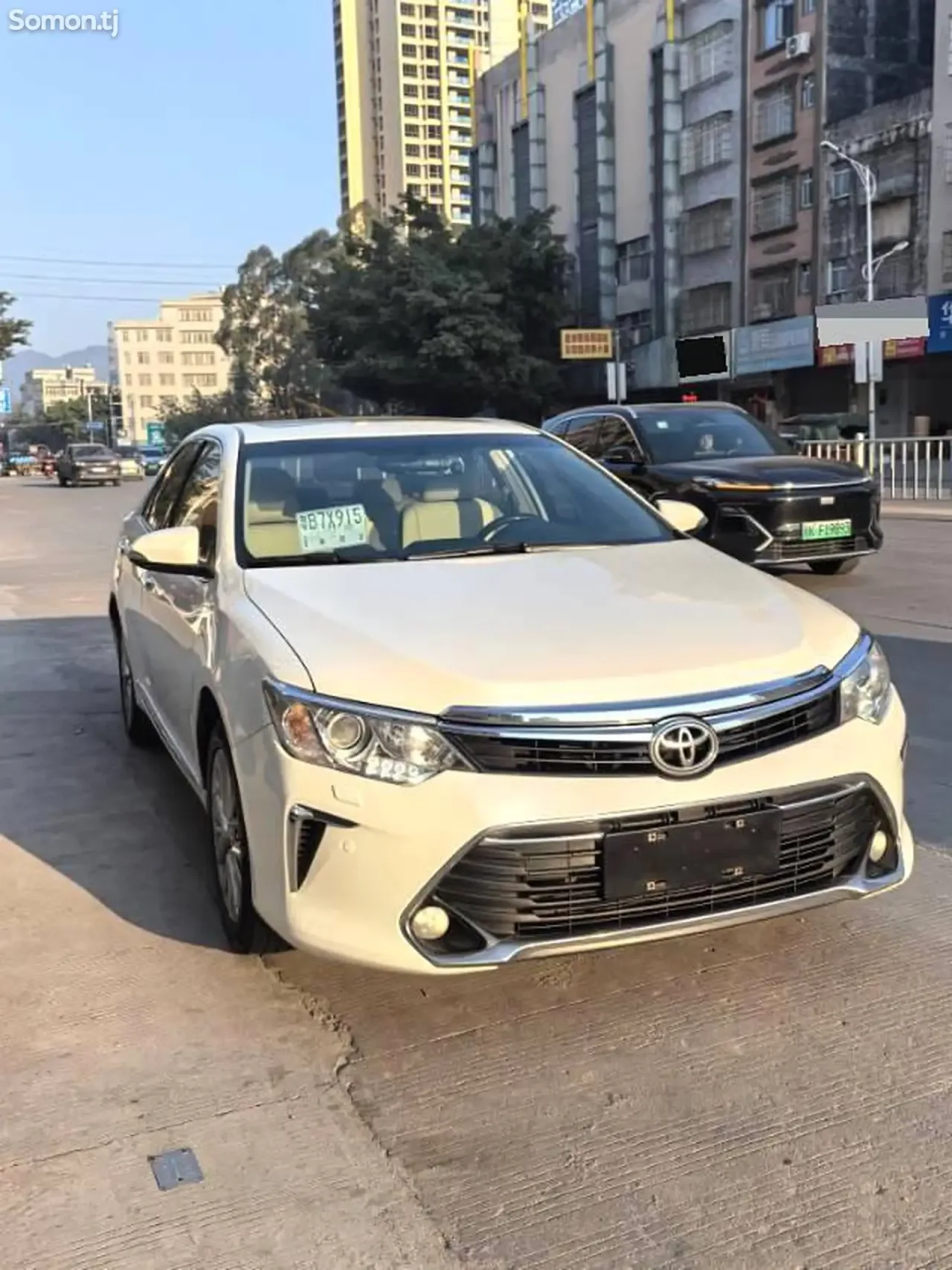 Toyota Camry 2016 · 2.5 AT