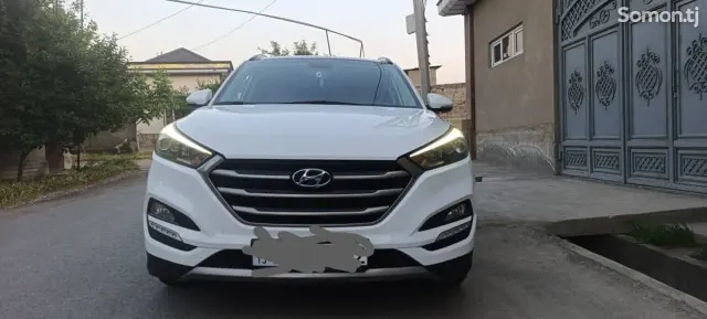 Hyundai Tucson 2016 · 1.7 AT