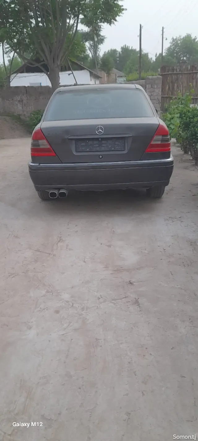 Mercedes-Benz C class 1995 · 1.8 MT