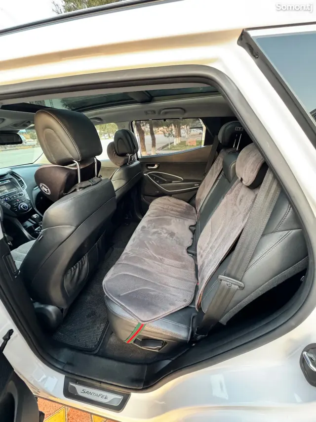 Hyundai Santa Fe 2015 · 2.2 AT