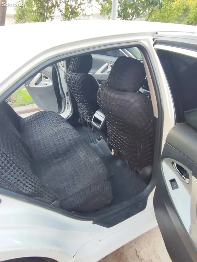 Toyota Camry 2010 · 2.5 AT