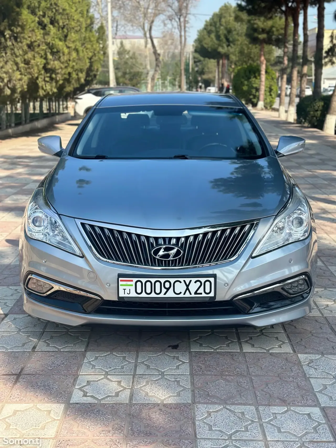 Hyundai Grandeur 2016 · 3.0 AT