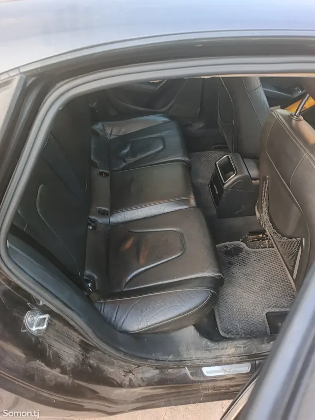 Audi A4 2013 · 1.8 AT