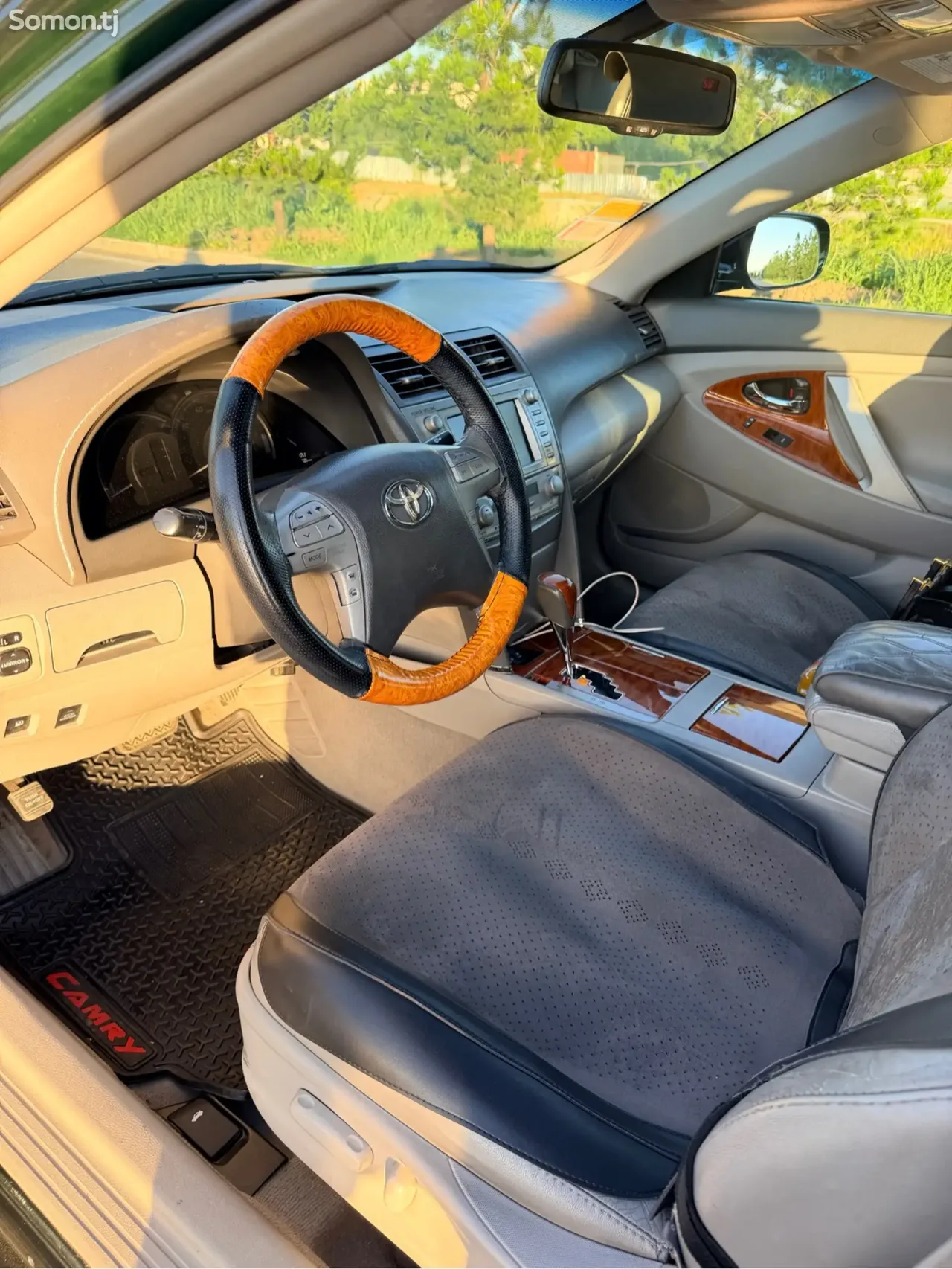 Toyota Camry 2011 · 2.5 AT