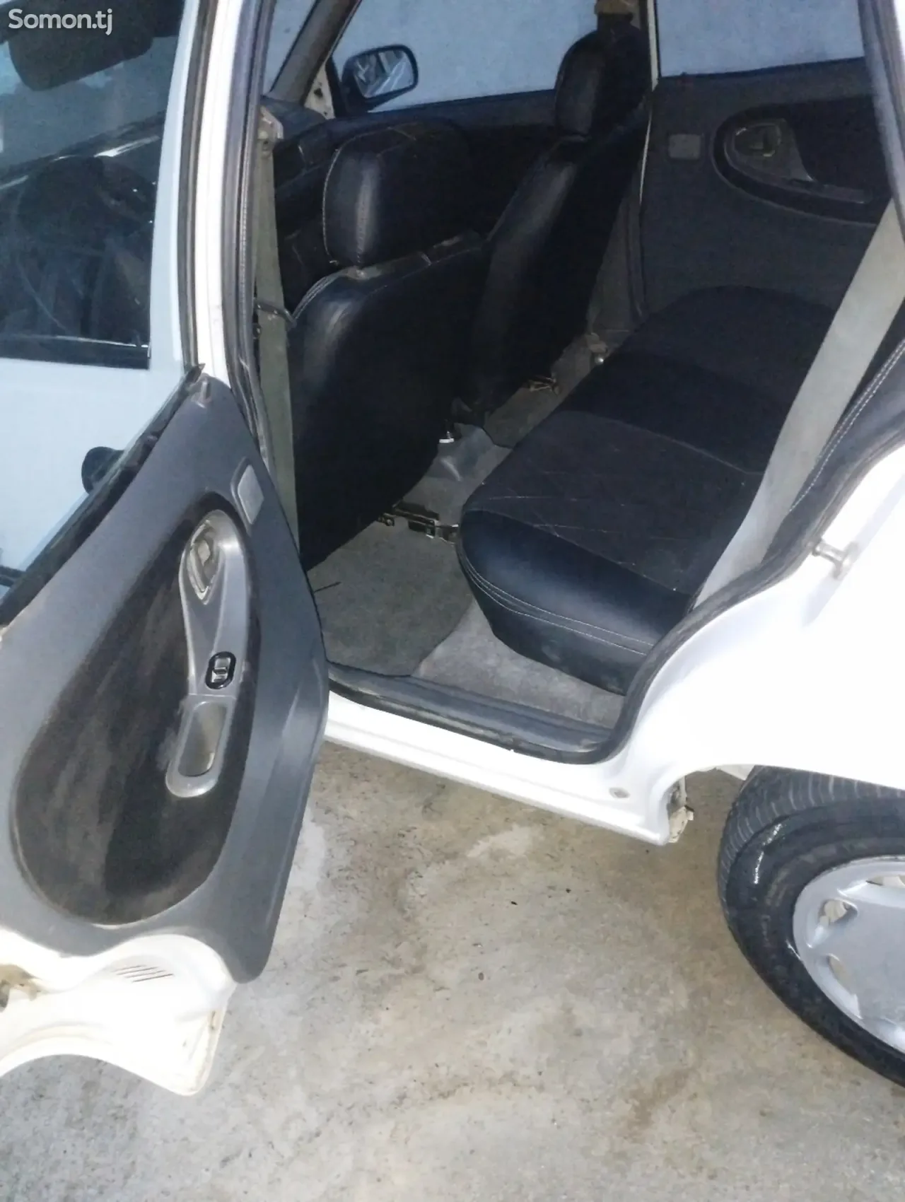 Daewoo Nexia 1996 · 1.5 MT