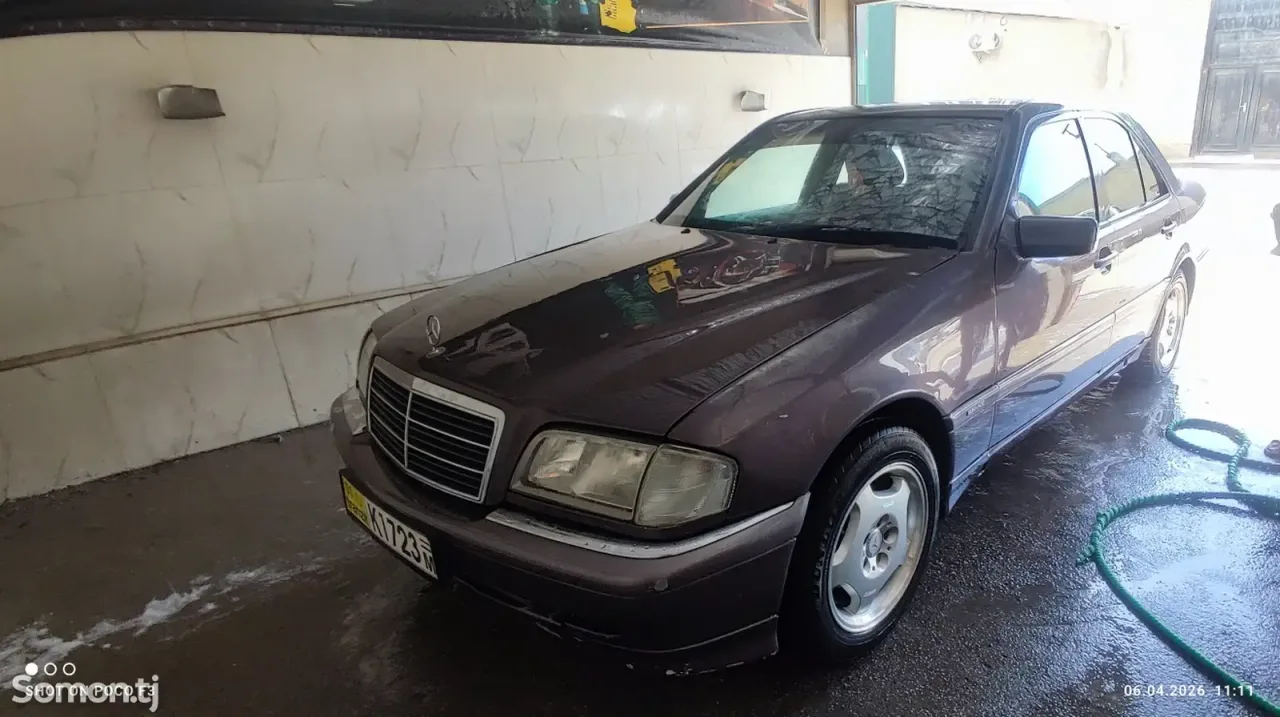 Mercedes-Benz C class 1996 · 2.0 AT