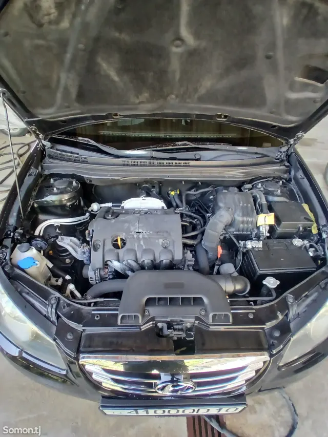 Hyundai Avante 2010 · 1.6 AT