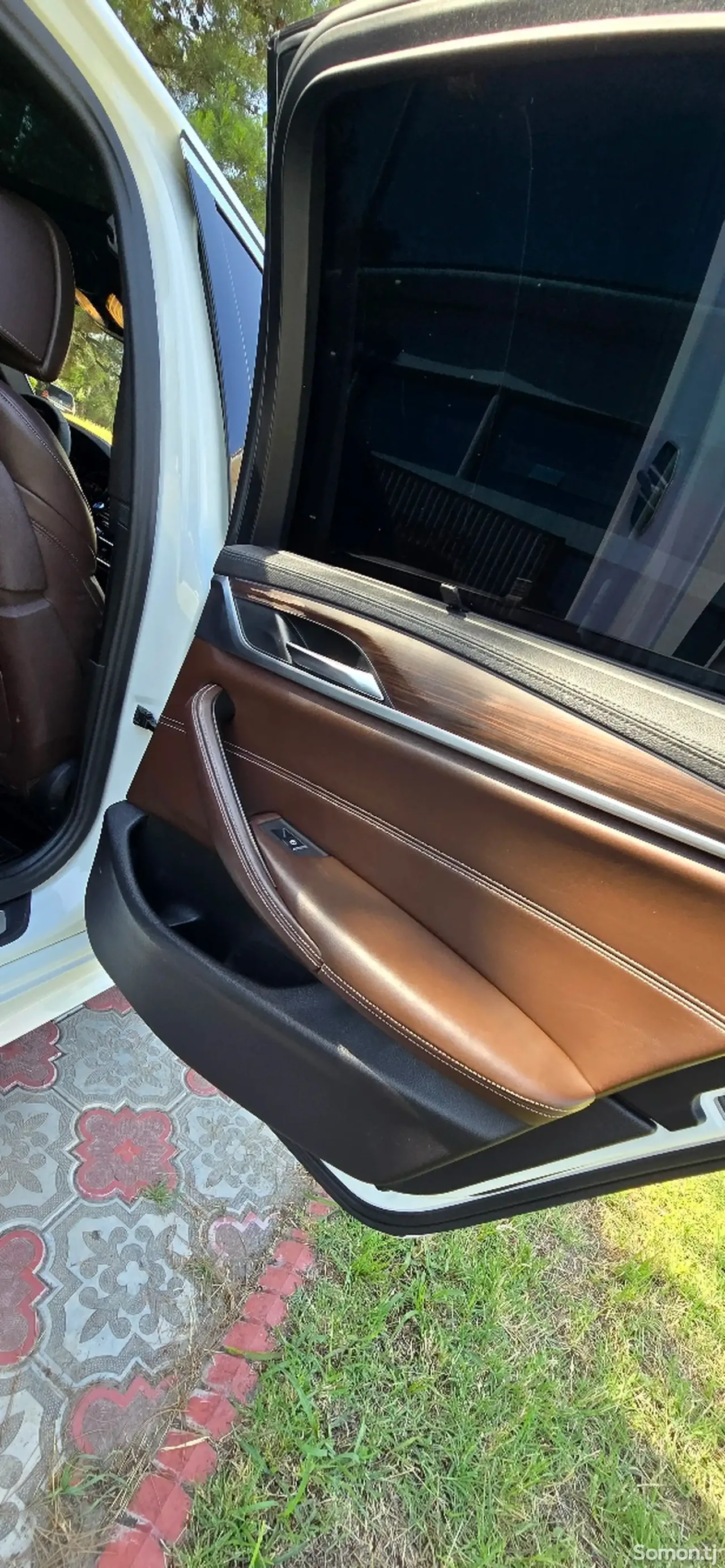 BMW 5 series 2017 · 2.0 AT