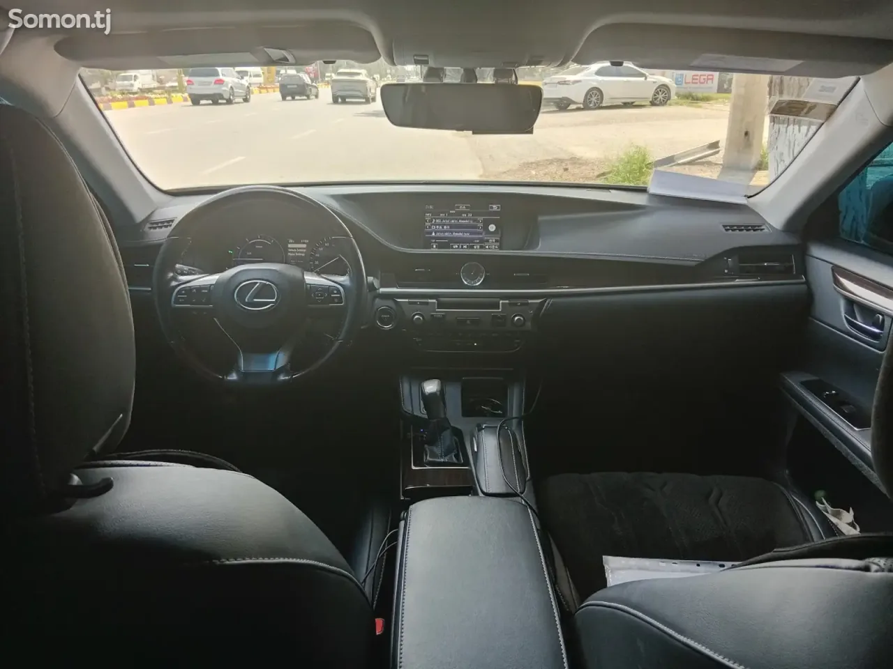 Lexus ES series 2017 · 3.0 AT