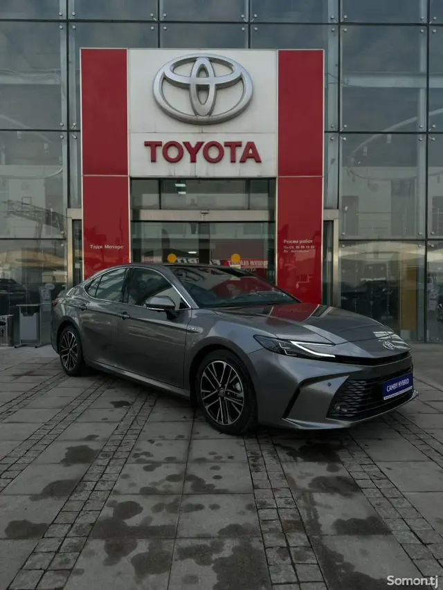 Toyota Camry 2025 · 2.5 CVT