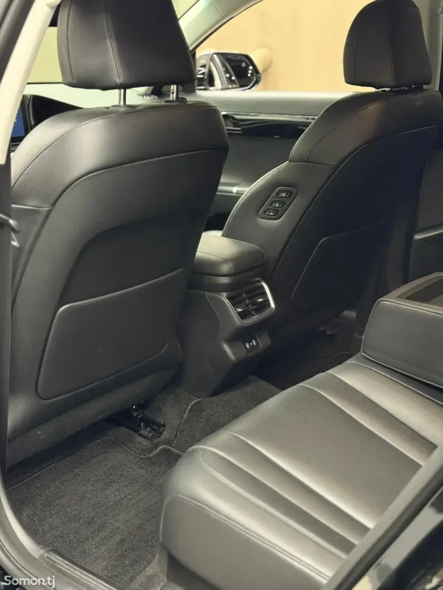 Hyundai Grandeur 2023 · 3.0 AT